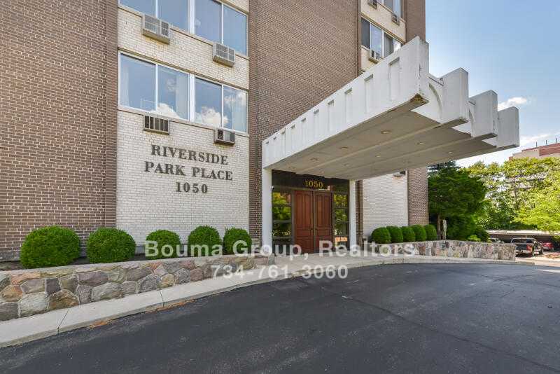 Riverside Park Place Condo - Ann Arbor