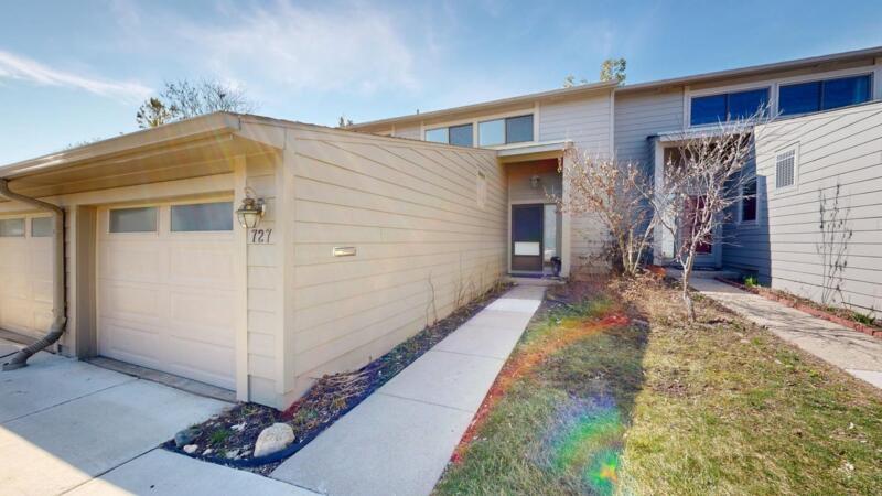 727 Peninsula Court, Ann Arbor Condo at Geddes Lake